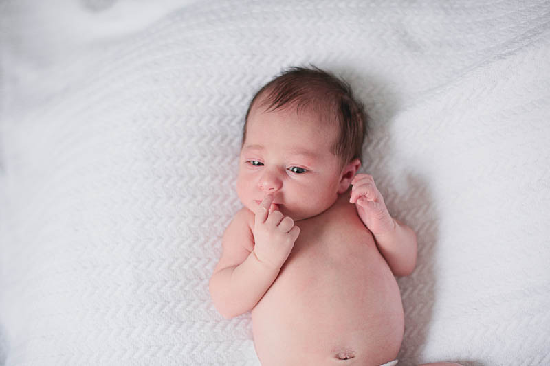 toronto-baby-photographer-non-posey-newborn-photos-janice-yi-photography-9
