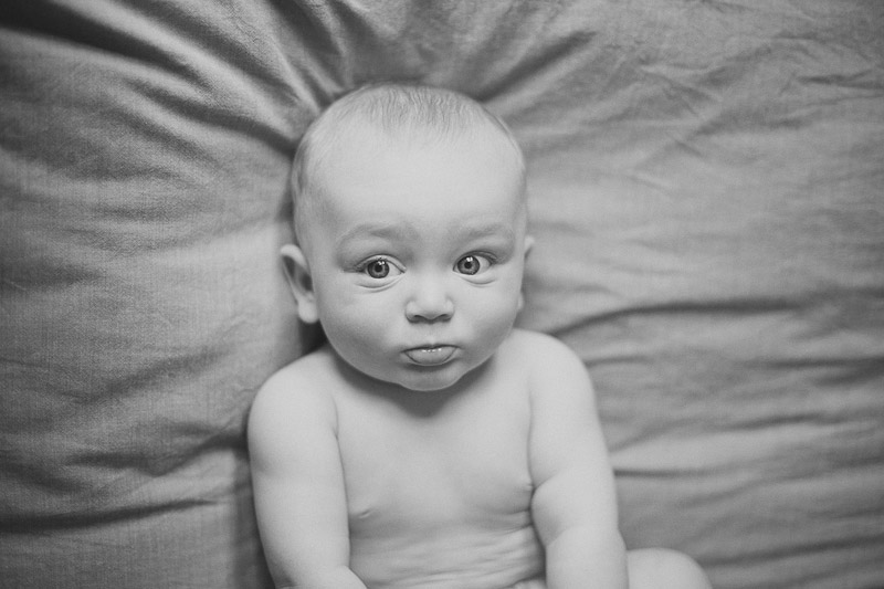 toronto-baby-photographer-candid-baby-photography-janice-yi-photography-12.jpg