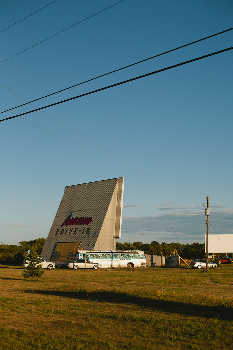 prince-edward-county-wedding-photographer-mustang-drive-in-janice-yi-photography-11.jpg