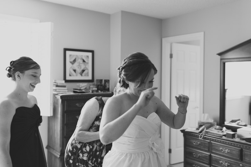 documentary-wedding-photographer-toronto-janice-yi-photography-17