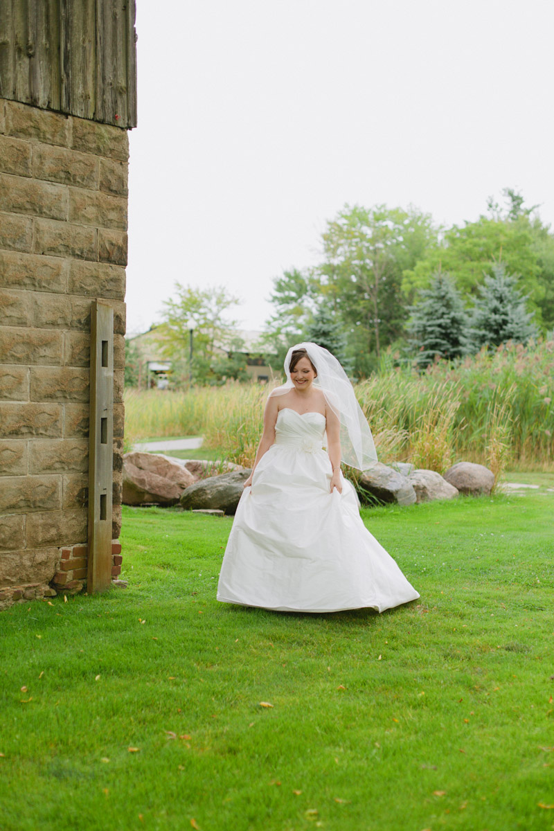 documentary-wedding-photographer-toronto-janice-yi-photography-30