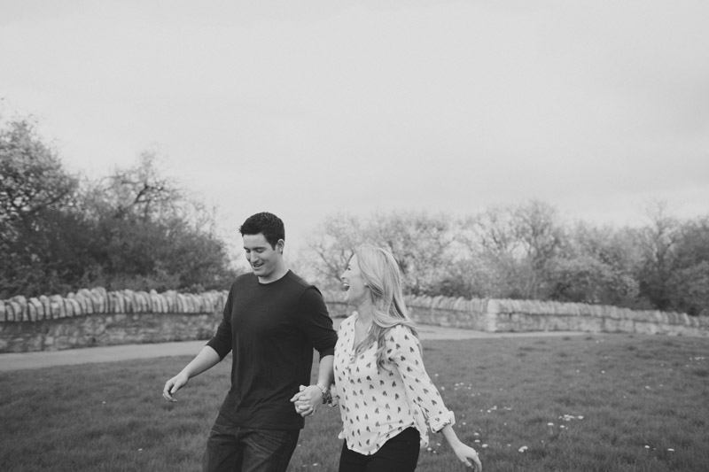 janice-yi-photography-engagement-photography-hamilton-relaxed-engagement-photos-15