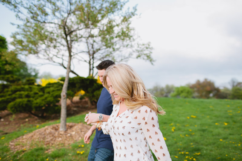 janice-yi-photography-engagement-photography-hamilton-relaxed-engagement-photos-17