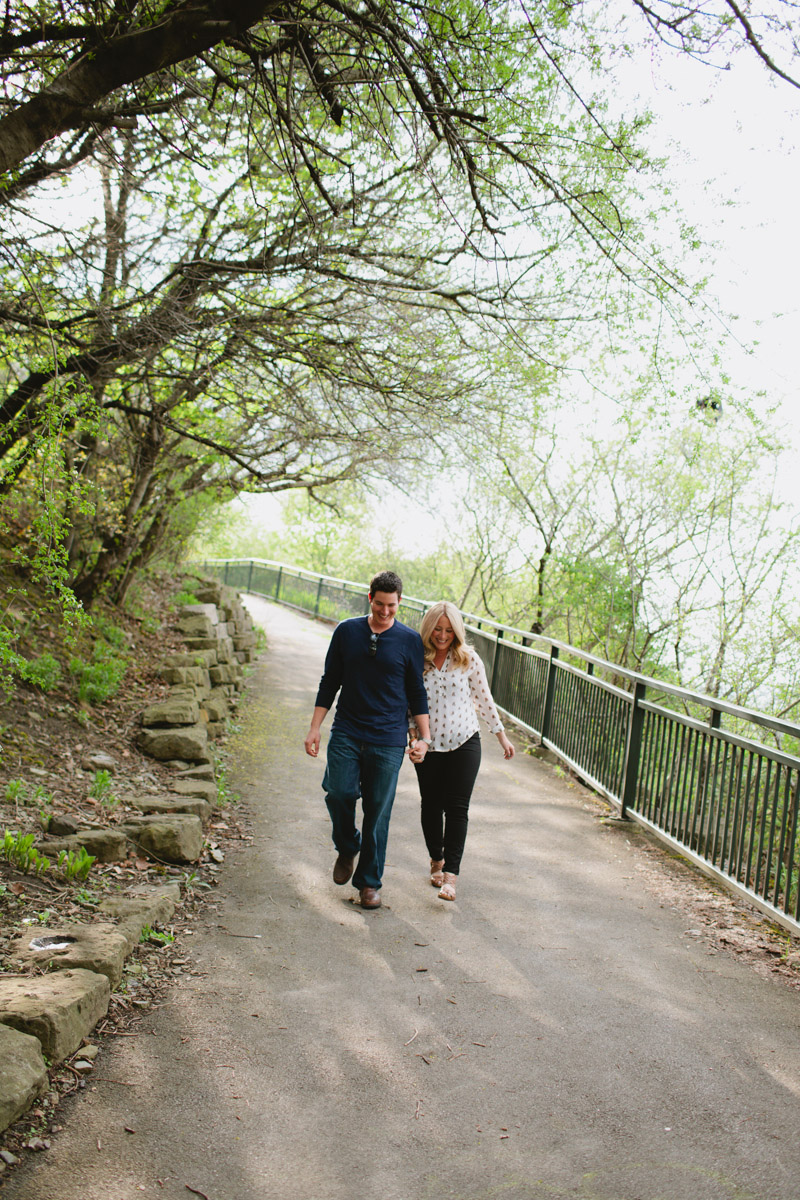 janice-yi-photography-engagement-photography-hamilton-relaxed-engagement-photos-8