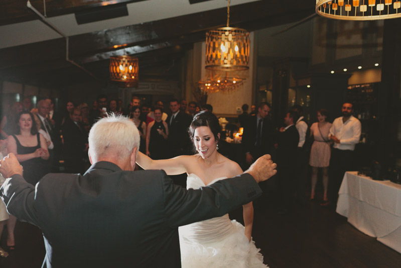 greek-wedding-dance-3