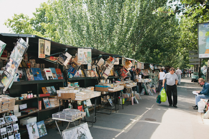 paris-travel-photos-book-stalls-seine-bouquinistes