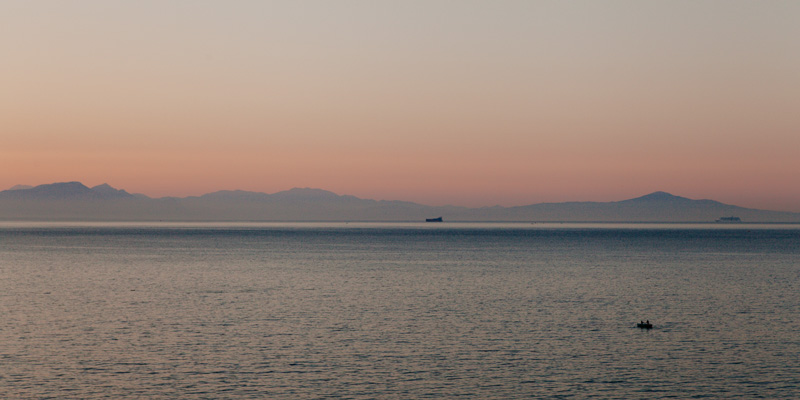 ravello-sunrise-fishing-boat