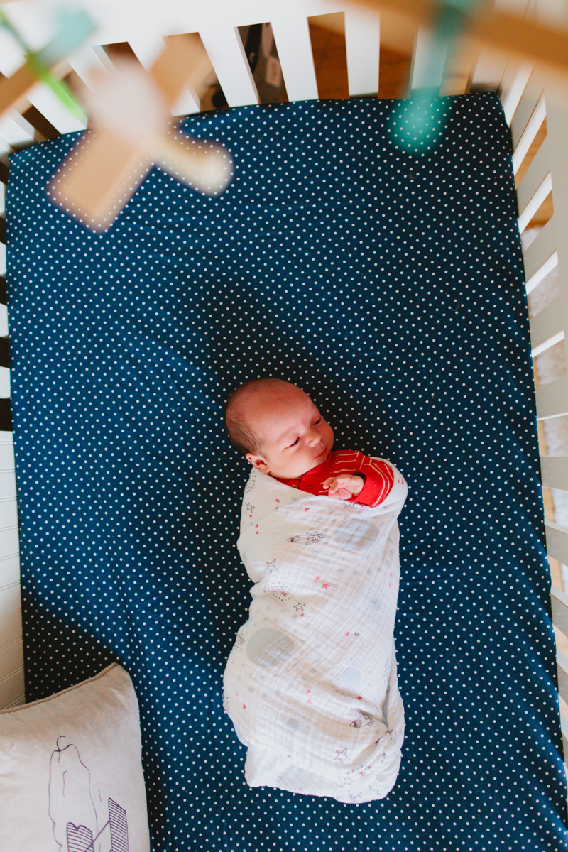 toronto-newborn-photographer-lifestyle-newborn-photography-28