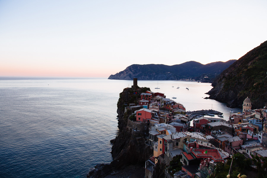 vernazza cinque terre sunset