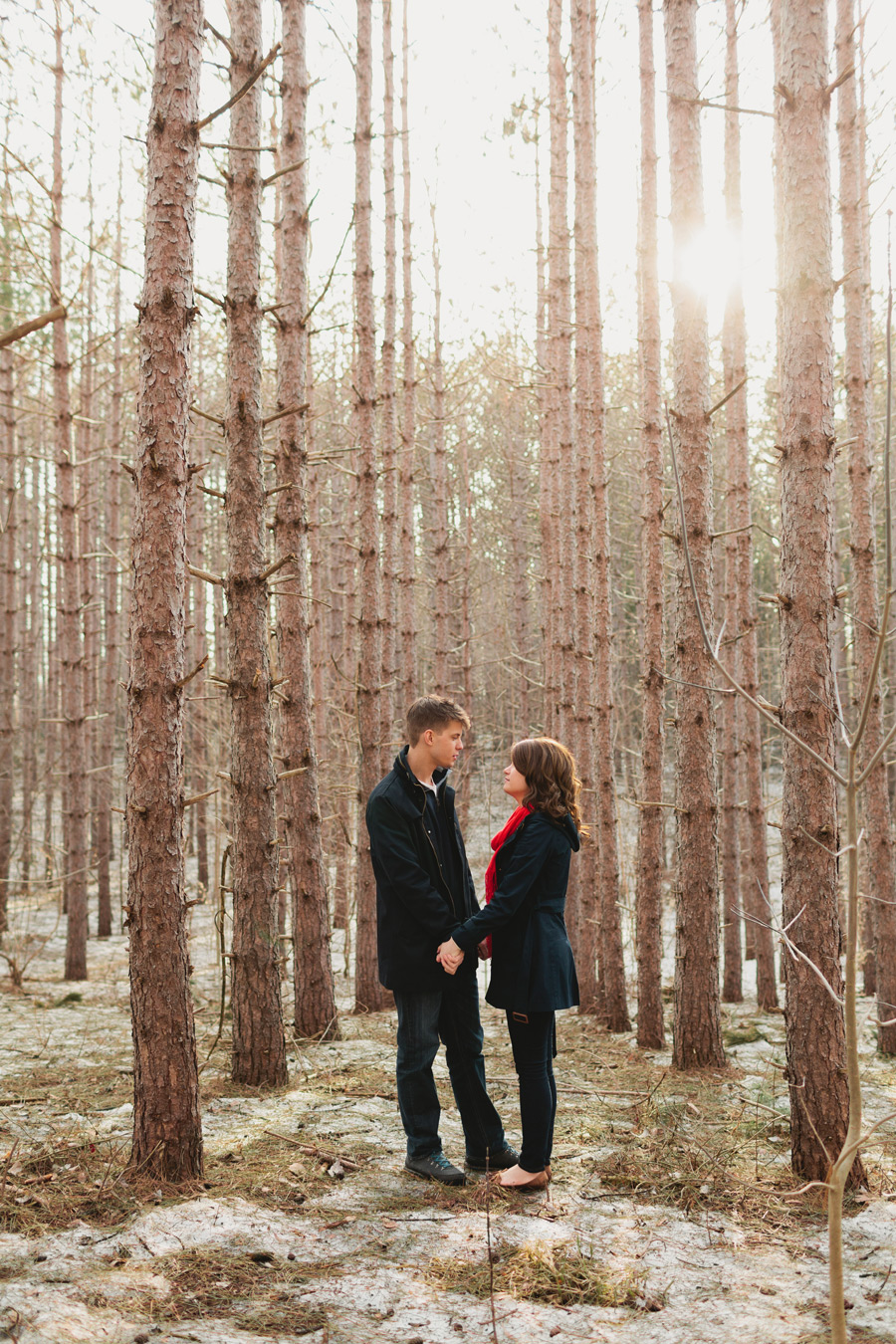 engagement-session-woods