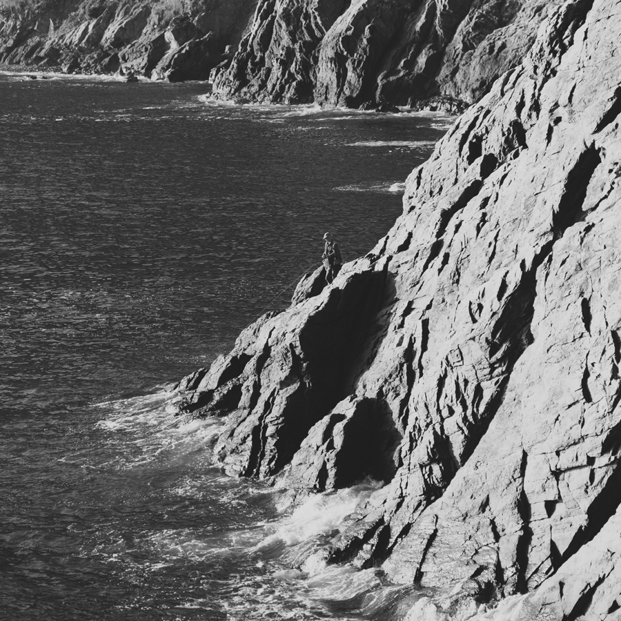 fishing in cinque terre