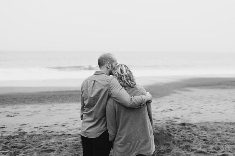 beach engagement photos san fran