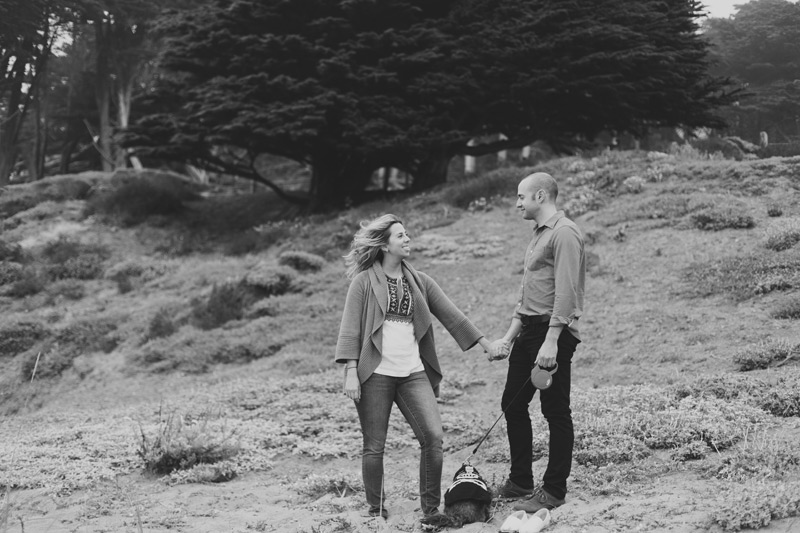 engagement pictures at baker beach