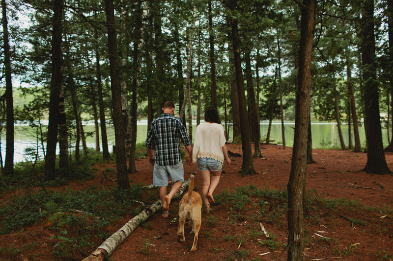 bohemian-cottage-engagement-photos-047