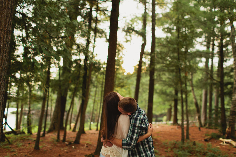 bohemian-cottage-engagement-photos-051