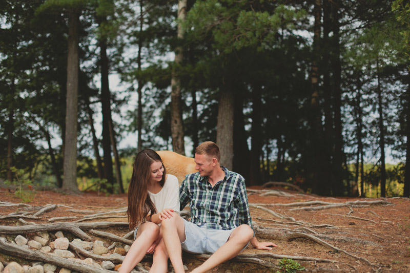 Cottage Engagement Photographer