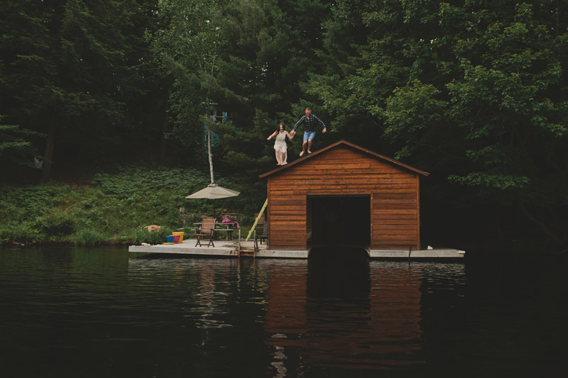 Fun Cottage Engagement Photo Ideas