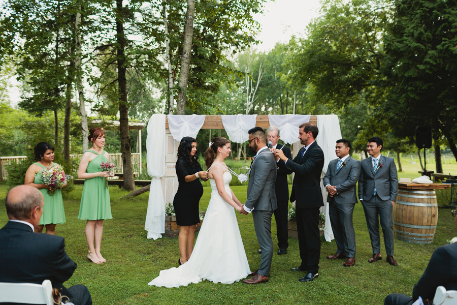 Filipino wedding ceremony tradition 