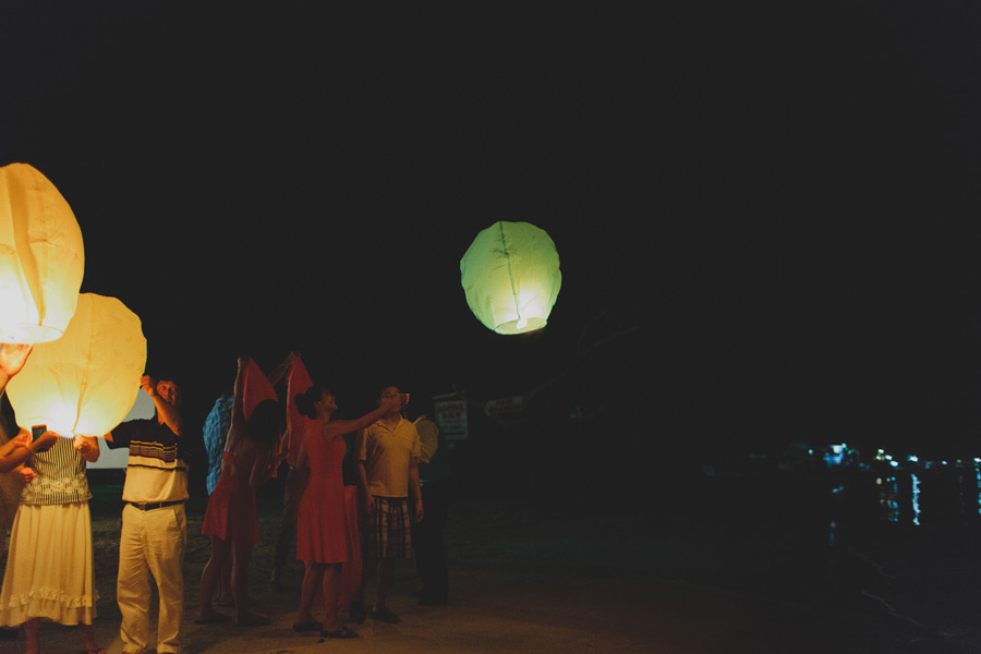 Beach wedding ideas lanterns