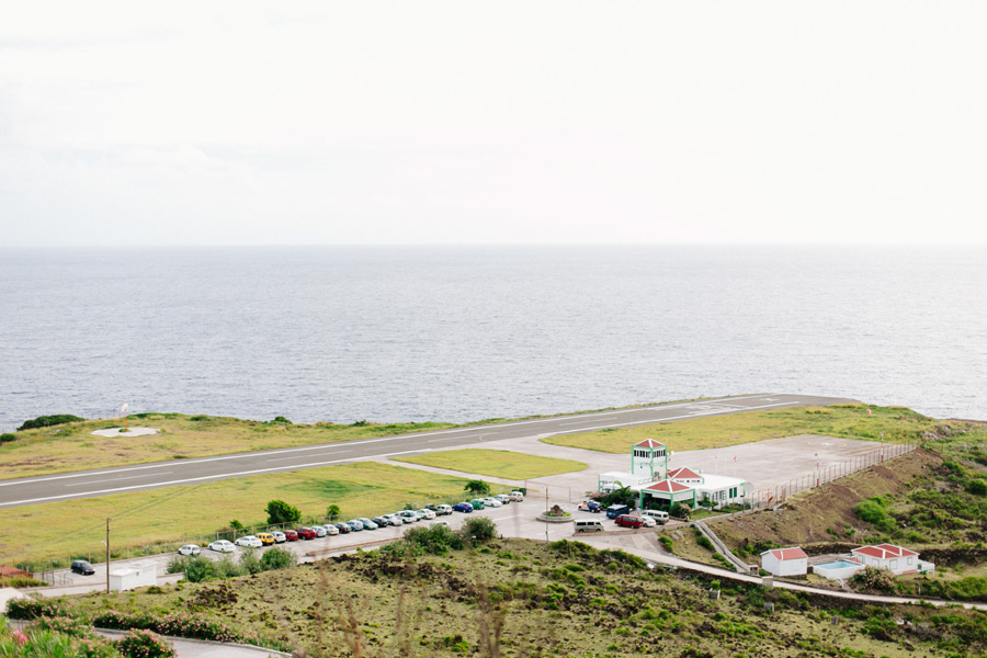 Saba airport world's shortest commercial runway