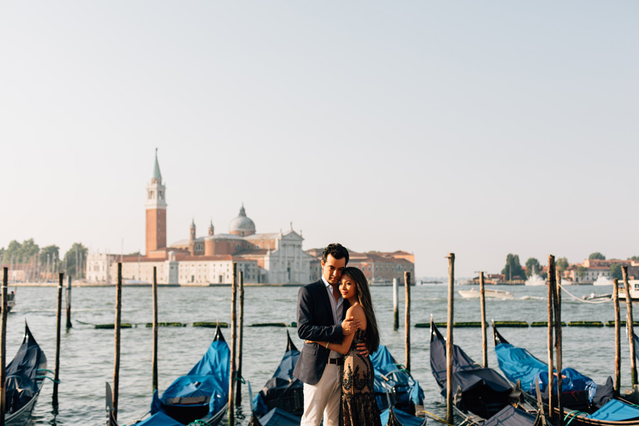 Honeymoon photo session Venice grand canal
