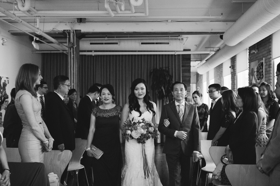 candid wedding photos