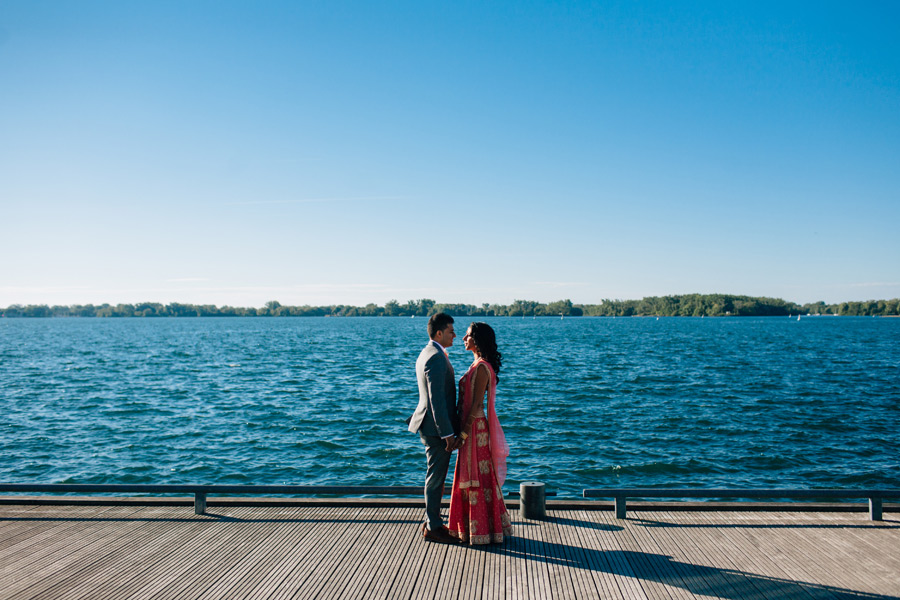 wedding photos by the lake