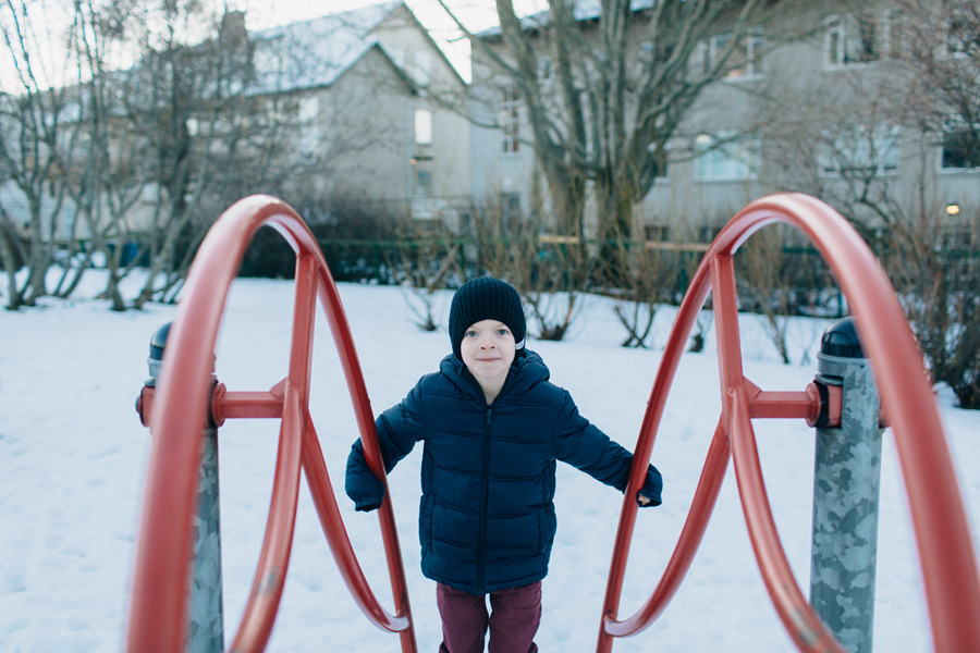 049-iceland-family-photographer