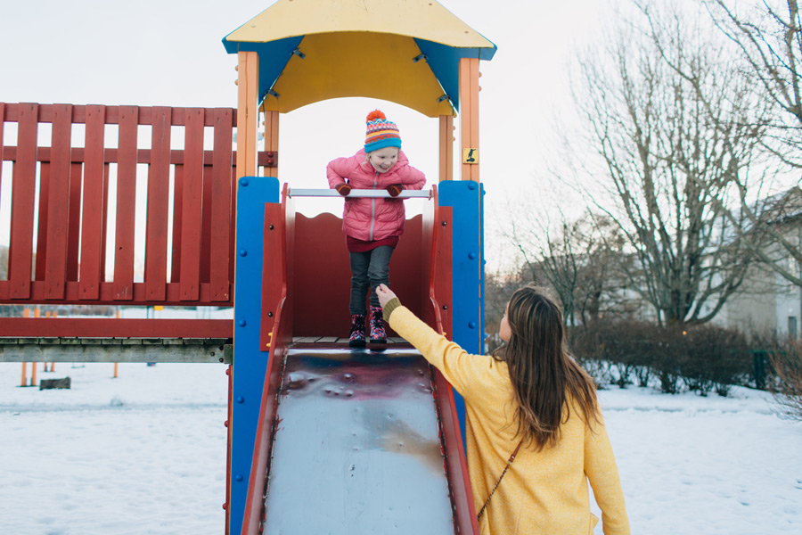 056-iceland-family-photographer