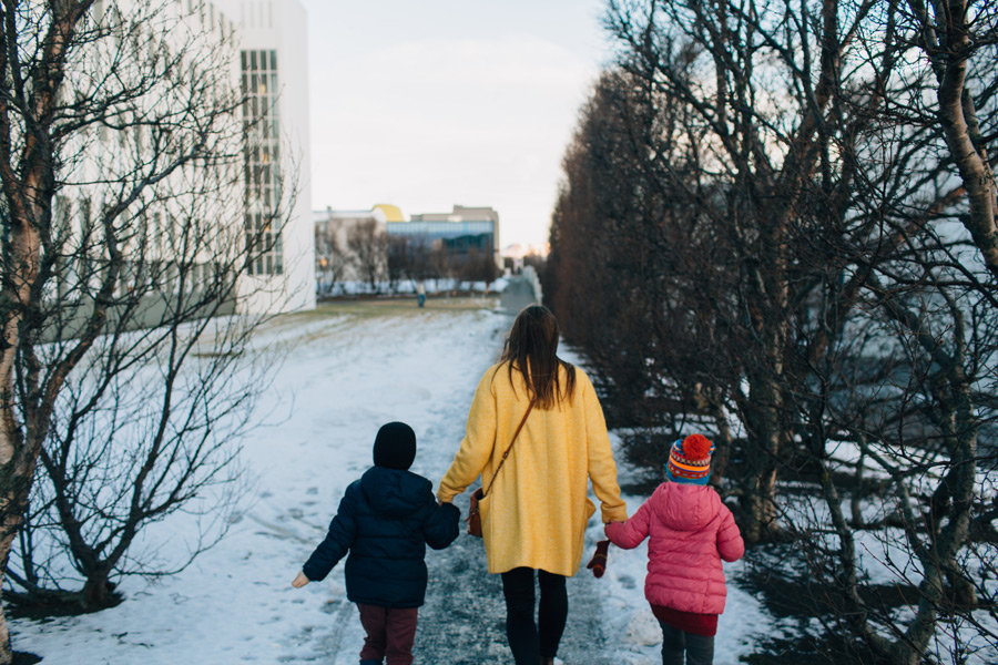 073-iceland-family-photographer