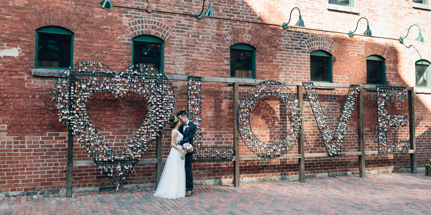iconic toronto photo locations
